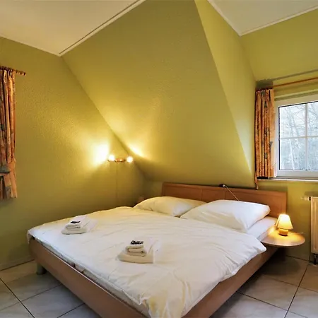 Mensendiek, Anita, Fw *