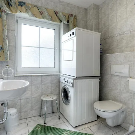 Mensendiek, Anita, Fw Apartmán Zingst